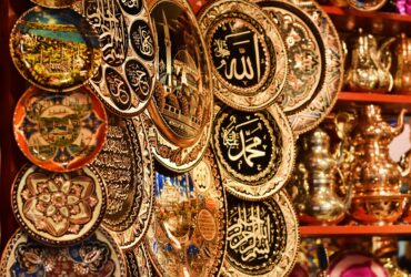 shallow focus photo of decorative plates