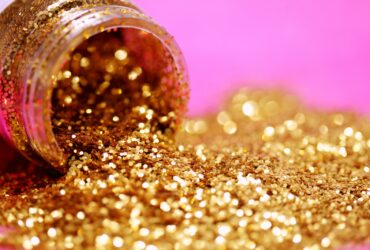 gold glitter with jar