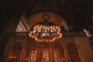 brown and white floral ceiling