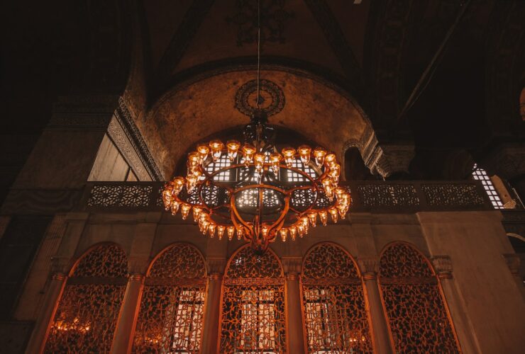 brown and white floral ceiling