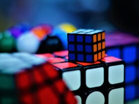 shallow focus photo of Rubik's cubes