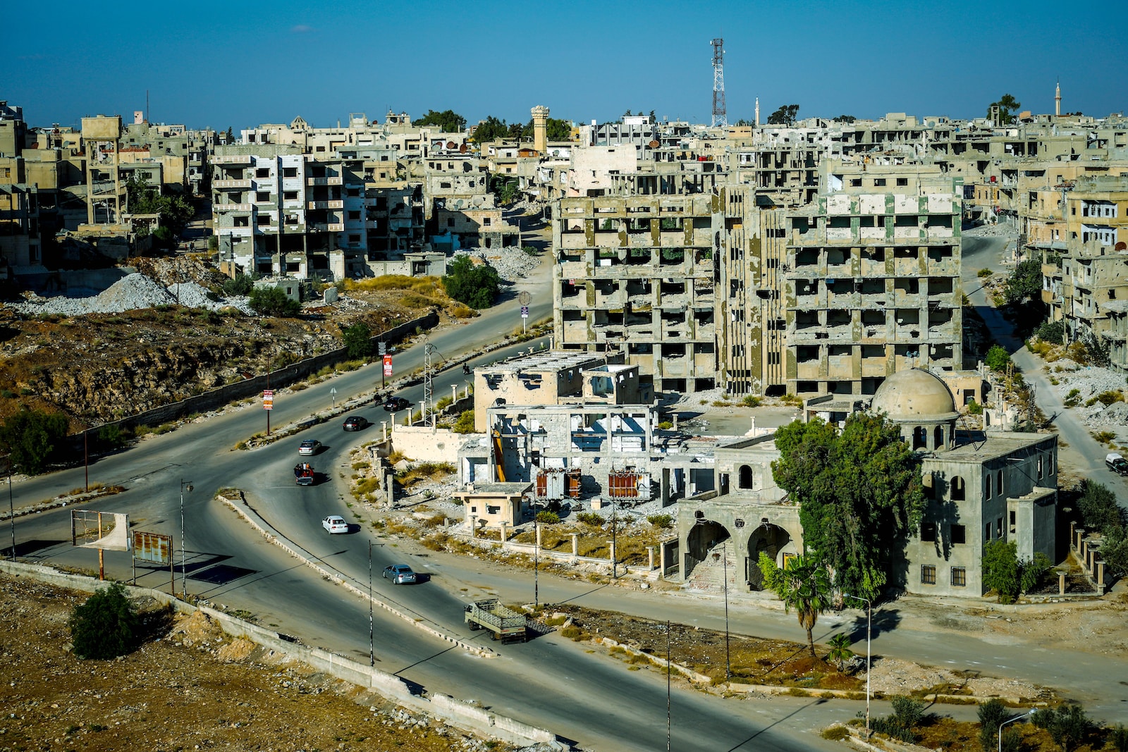 a city with a lot of tall buildings